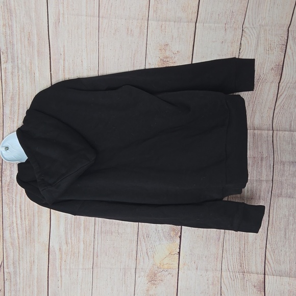 NWT Reebok Sweatshirt - Picture 2 of 3